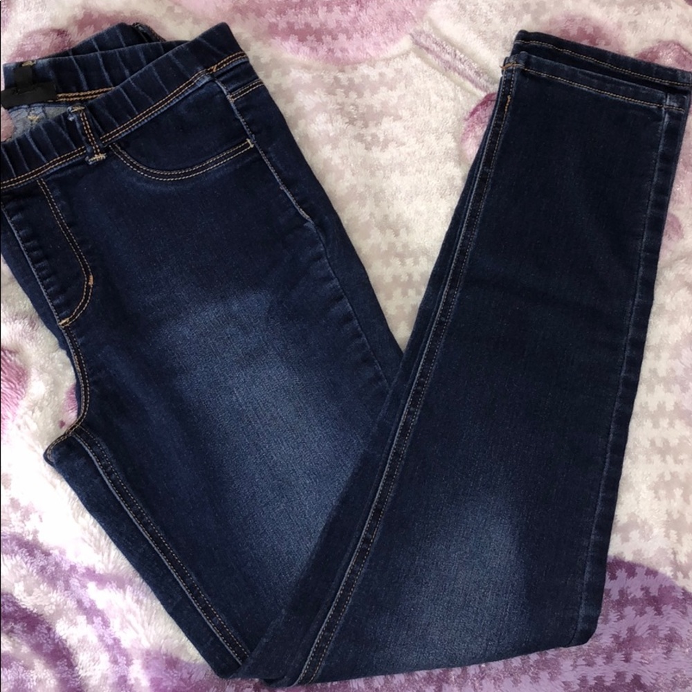 Jordache denim jegging.